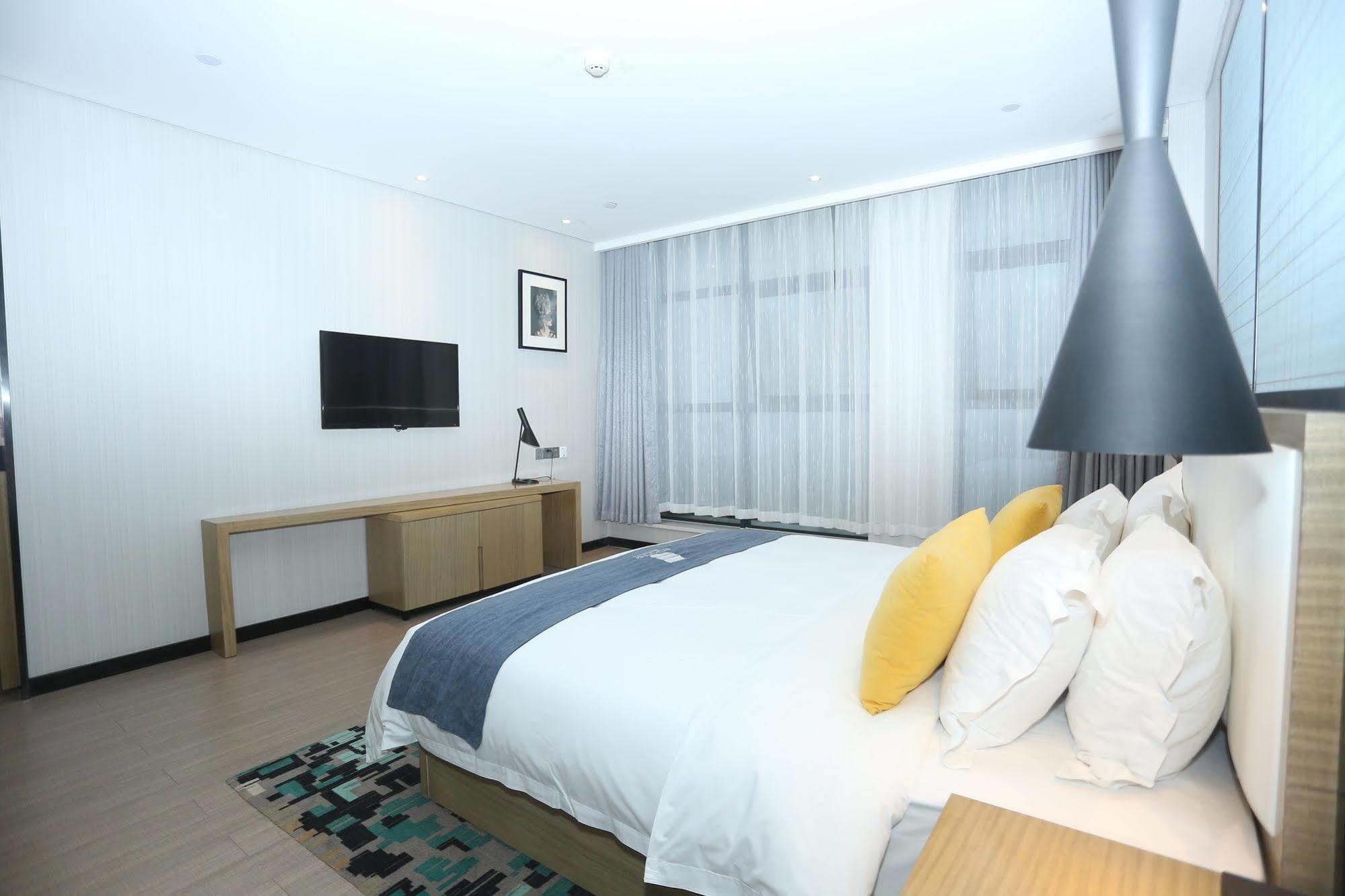 Echarm Hotel Zhengzhou High Tech Zone Екстериор снимка