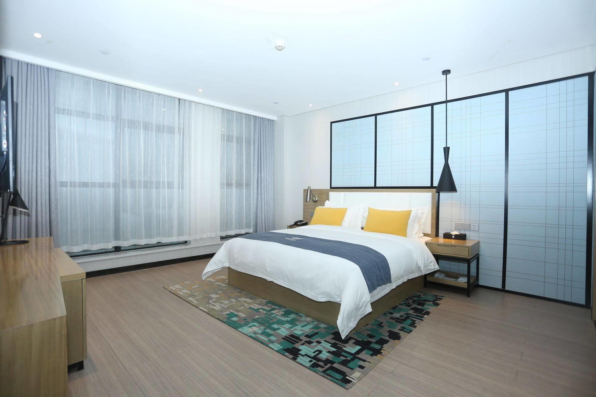 Echarm Hotel Zhengzhou High Tech Zone Екстериор снимка